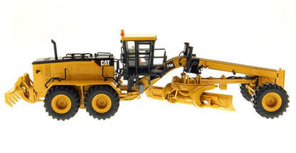 1:50 Cat® 24M Motor Grader Core Classics Series, 85264c