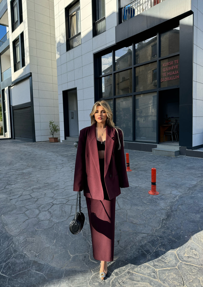 KOSTUM XHAKETE DHE FUND